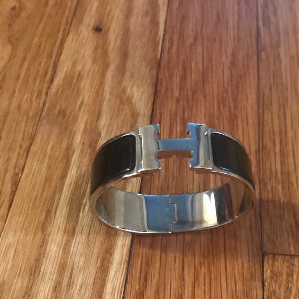 Hermès H clic bracelet